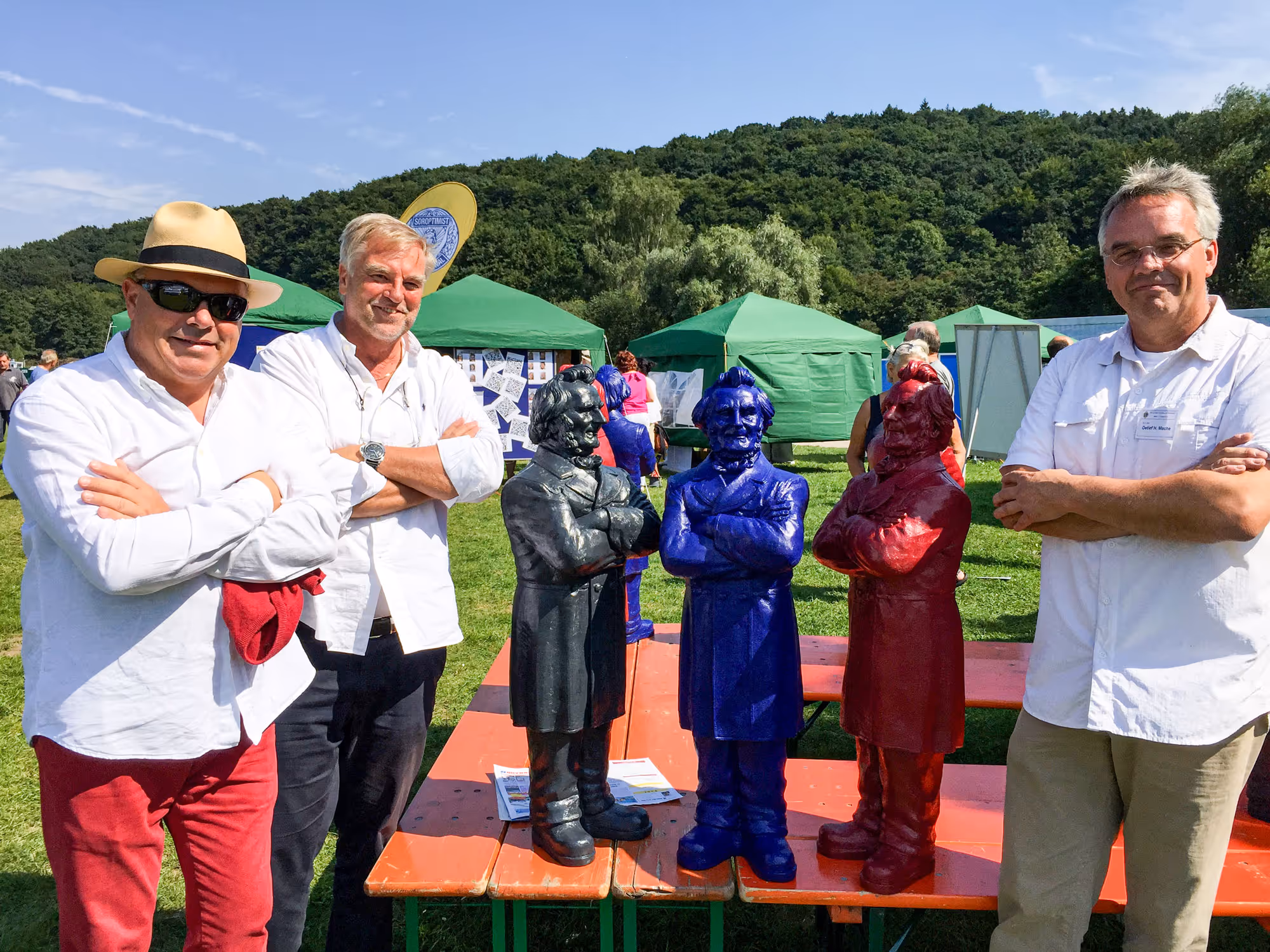 v.l.n.r. : Dr. Volker Reichling - Lions Club Wetter (Ruhr) | Dr. Helmut Franzen - Activity-Beauftragter "MeinFriedrich" Lions Förderverein Wetter (Ruhr) e. V. | Prof. Dr. Detlef Mache - Initiative Bildung und Kultur e. V. und Lions Club Witten